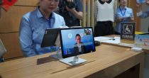 helloGPT官网:官方正版下载与多语种实时AI翻译入口
